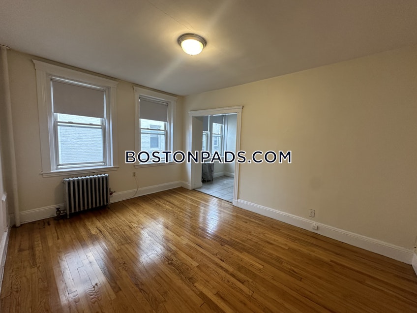 Boston - $2,100+ /month
