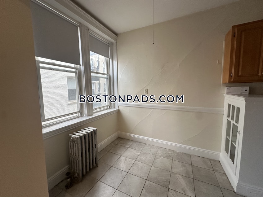 Boston - $2,100+ /month