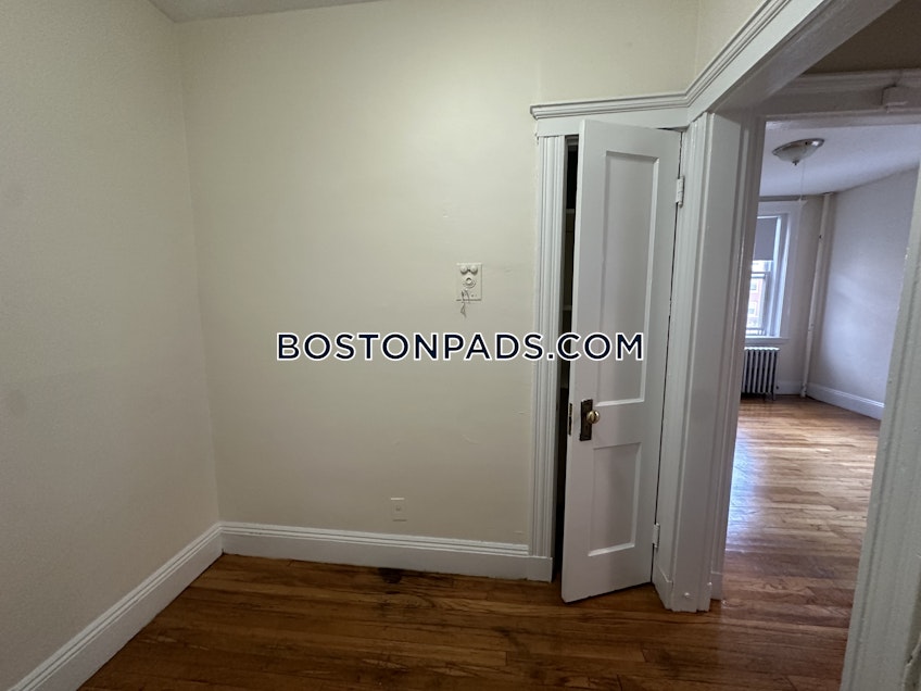 Boston - $2,100+ /month