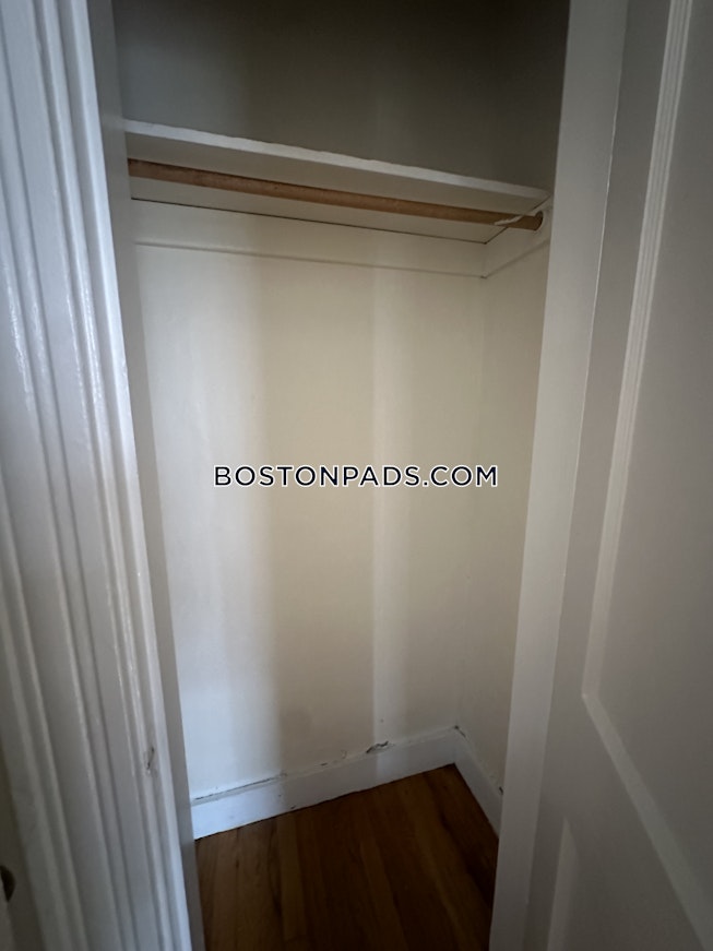 Boston - $2,100+ /mo
