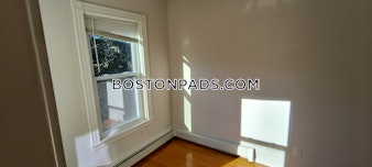 Folsom Ave. Roxbury Crossing