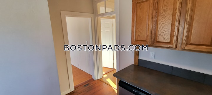 mission-hill-4-beds-15-baths-boston-6000-8003316 