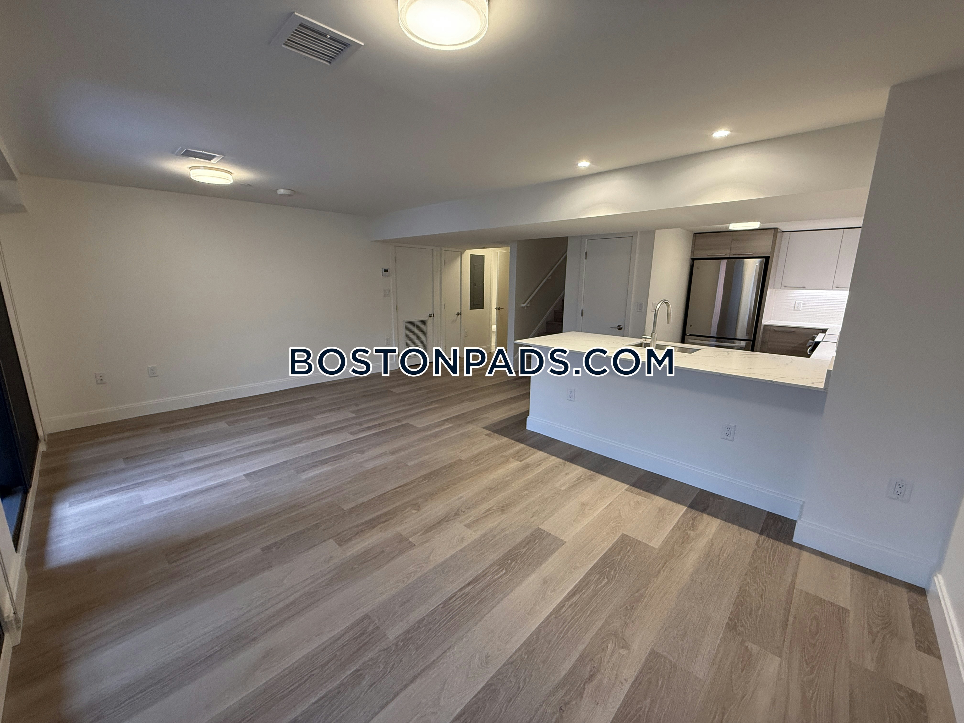 Boston - 2 Beds, 2.5 Baths