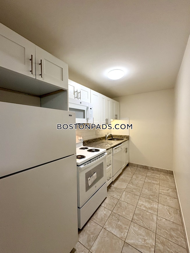 Boston - $2,250+ /mo