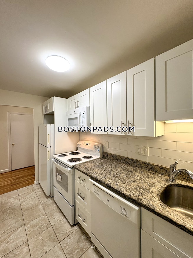 Boston - $2,250+ /mo