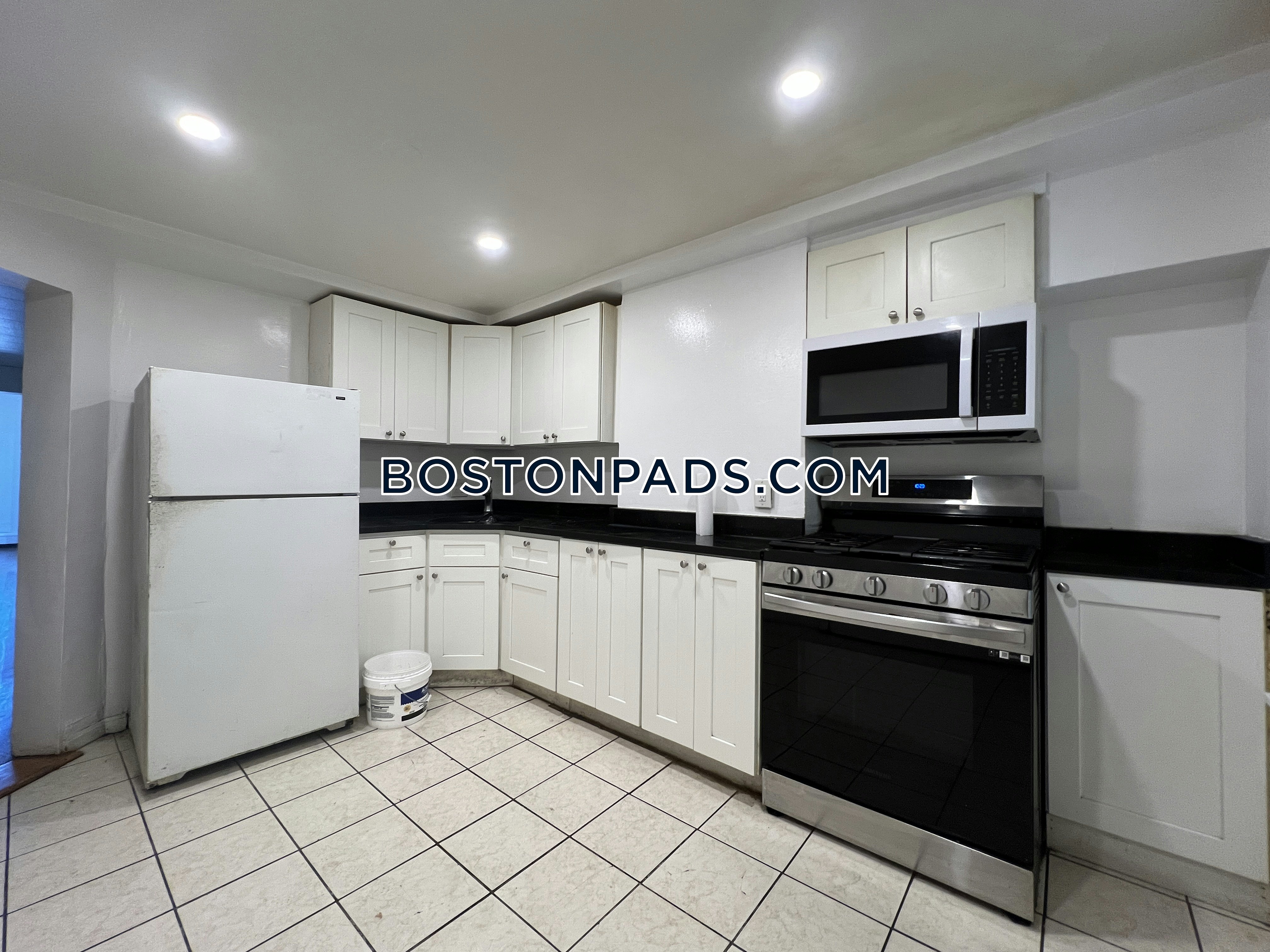 Mission Hill, Boston, MA - 3 Beds, 1 Bath - $3,800 - ID#6138559