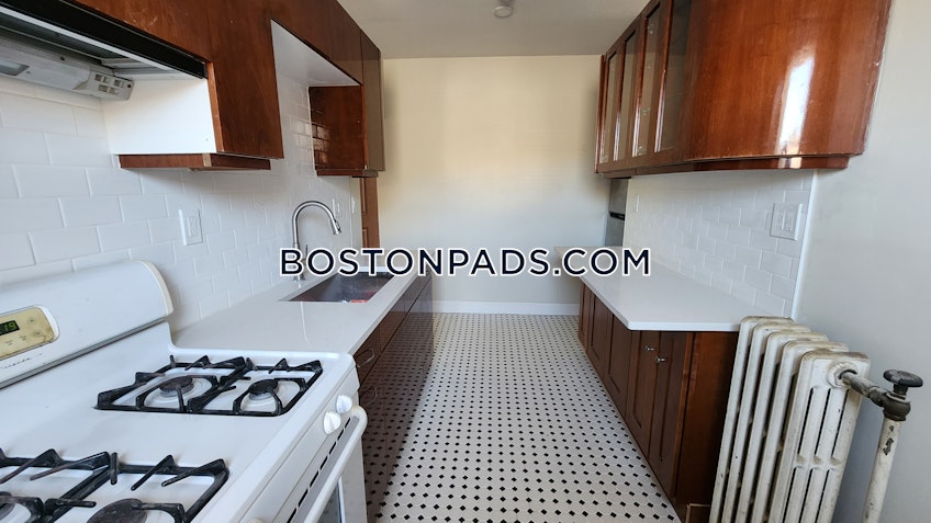 Boston - $2,800+ /month