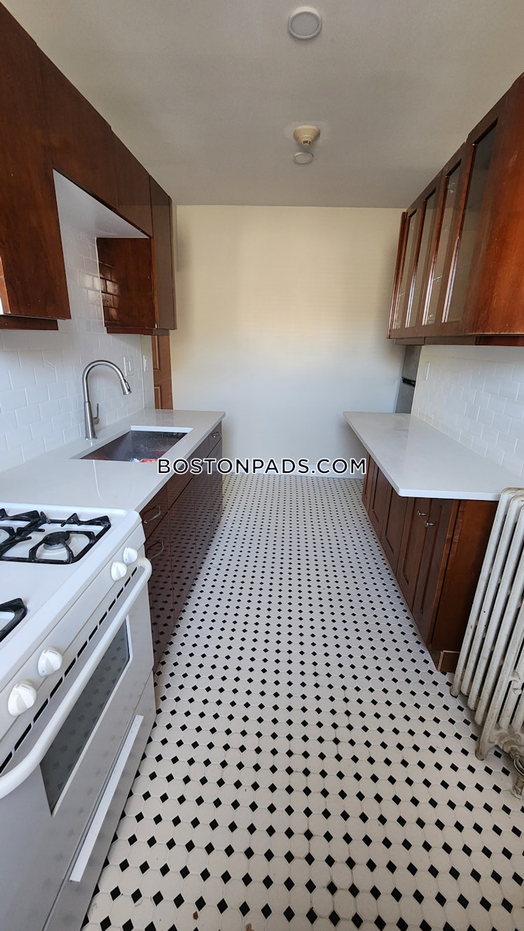 Chiswick Rd., Boston