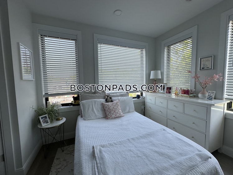 Liverpool St., Boston