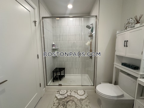 Liverpool St. Boston photo 19