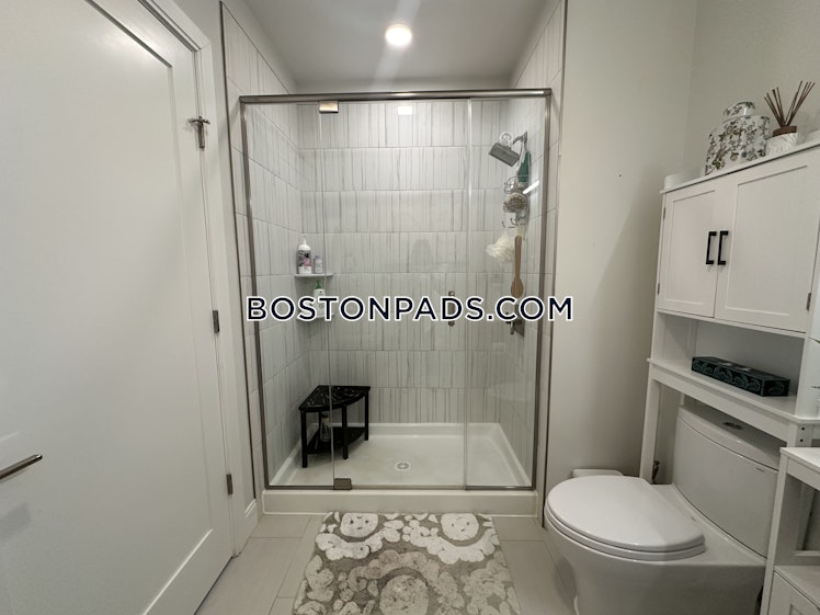 Liverpool St., Boston