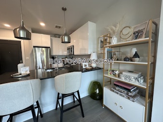 Liverpool St. Boston