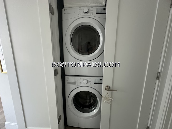 Boston - $2,800+ /mo