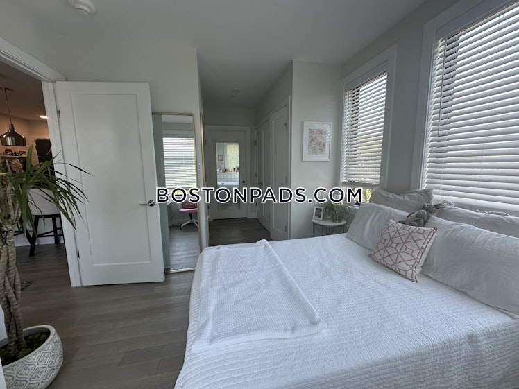 Liverpool St., Boston