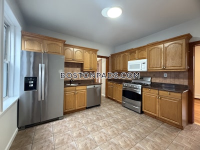 Brighton 3 Beds 1.5 Baths Boston - $3,000 No Fee