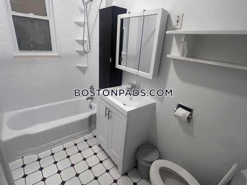 Boston - $2,700+ /month