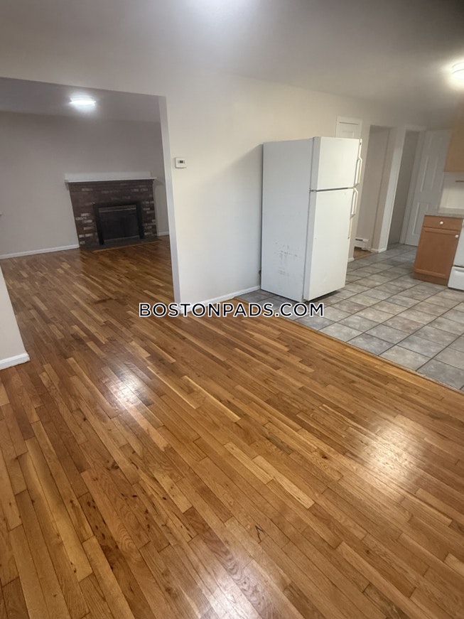 Woburn - $3,000+ /mo