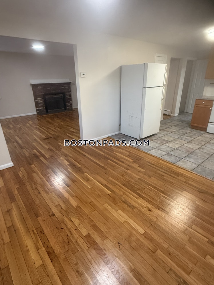 Dragon Court Circle, Woburn