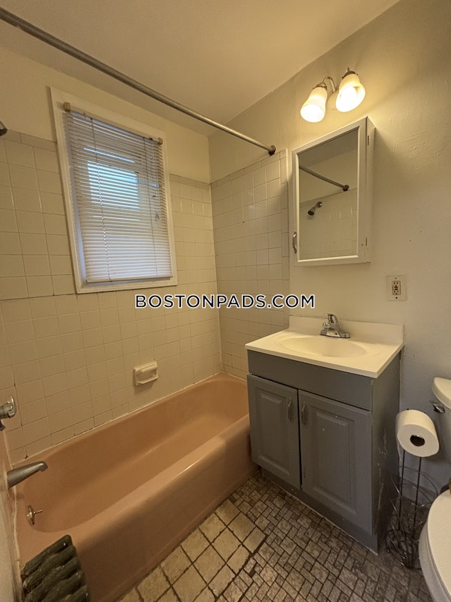 Boston - $2,100+ /mo