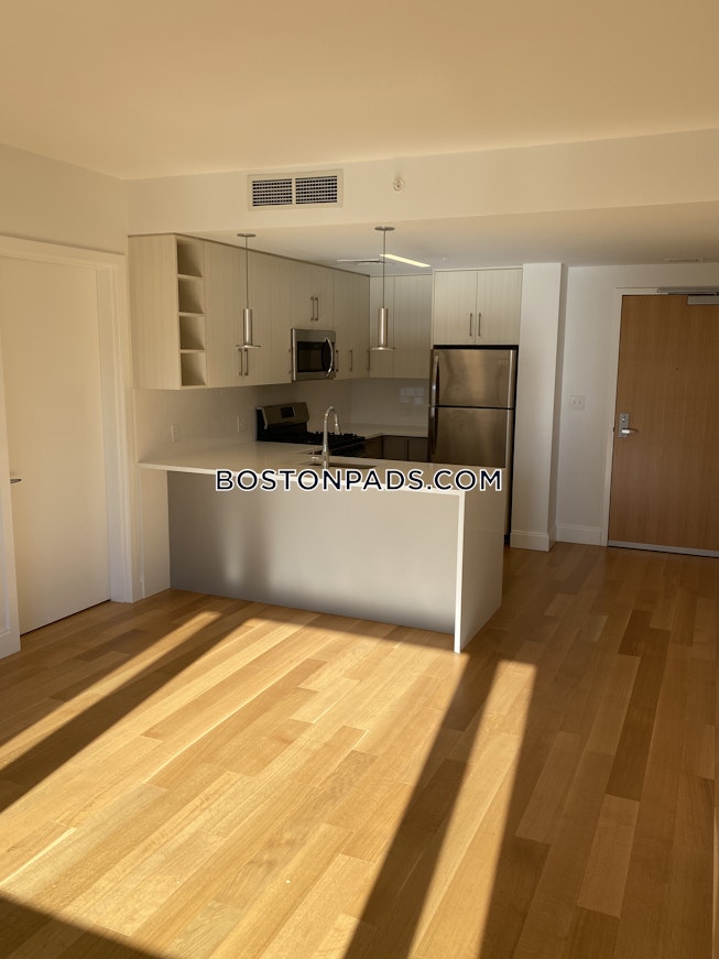 Boston - $5,550+ /mo