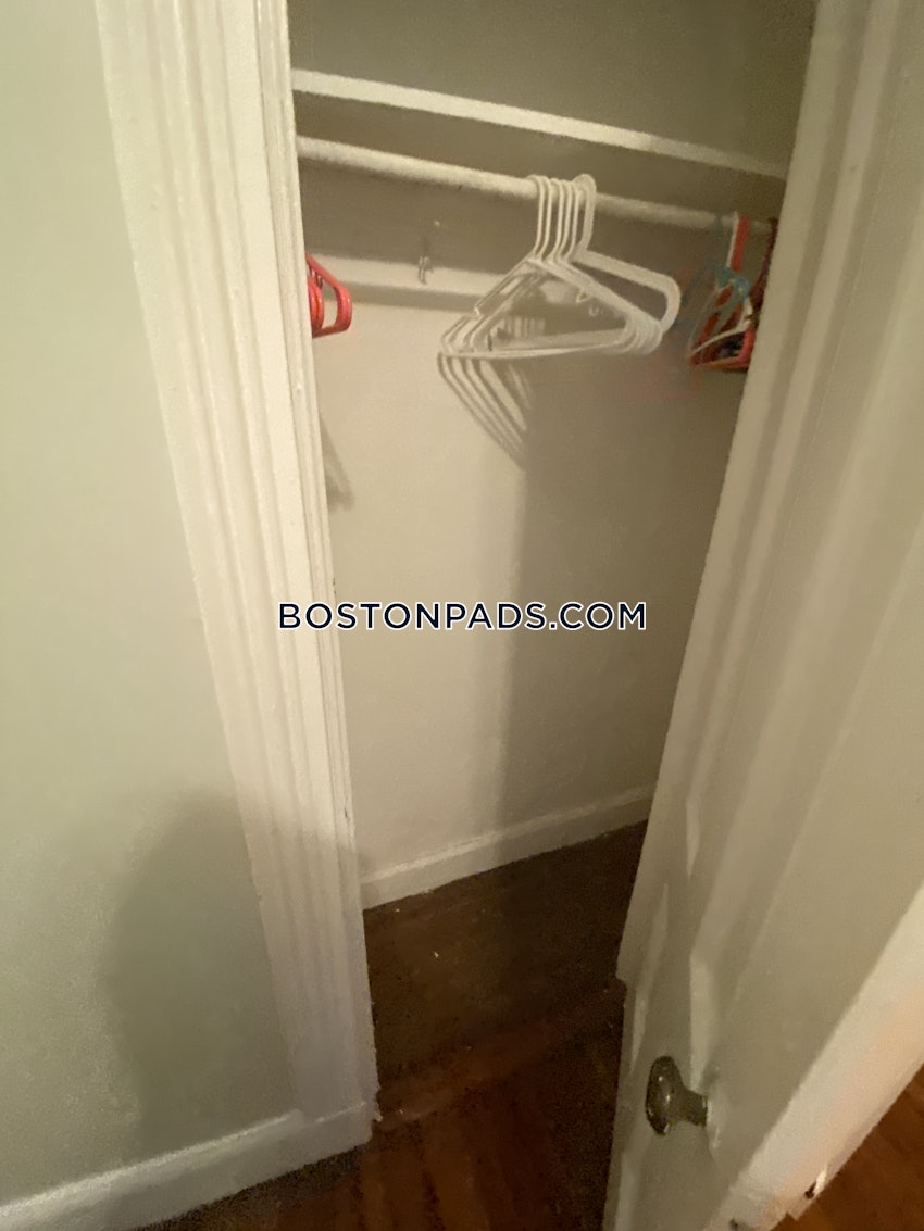 BOSTON - DORCHESTER/SOUTH BOSTON BORDER - 5 Beds, 1.5 Baths - Image 7