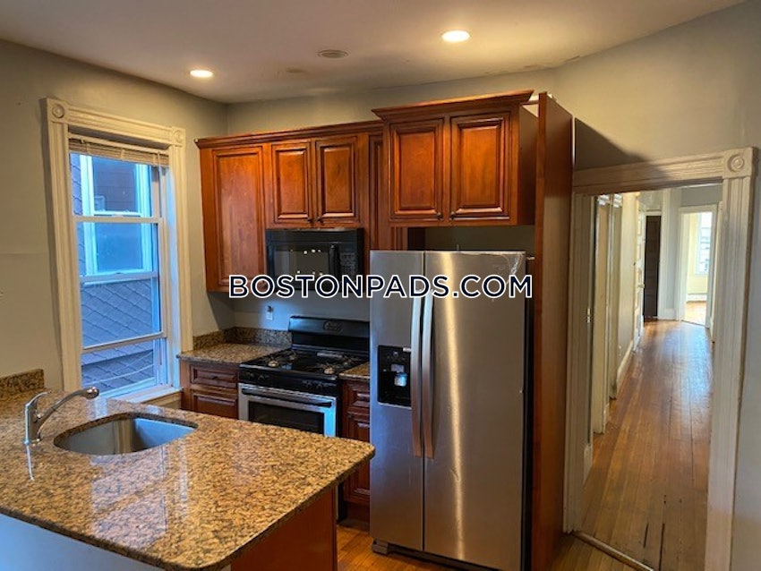 BOSTON - MISSION HILL - 5 Beds, 2 Baths - Image 4