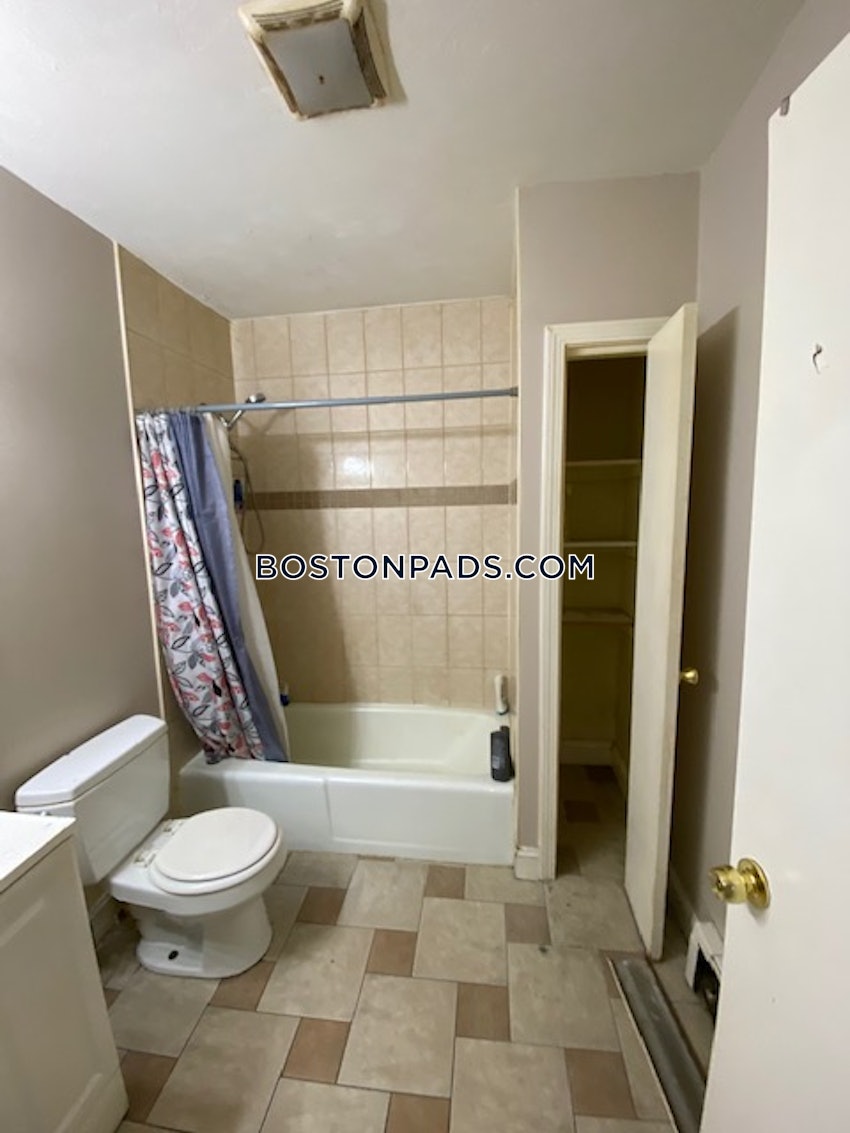 CHELSEA - 2 Beds, 1 Bath - Image 15