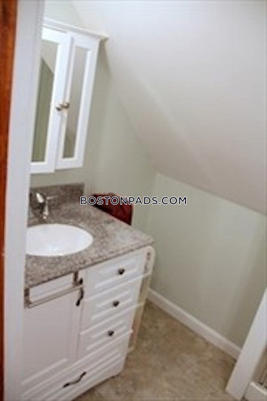 MEDFORD - MAGOUN SQUARE - 4 Beds, 2 Baths - Image 7