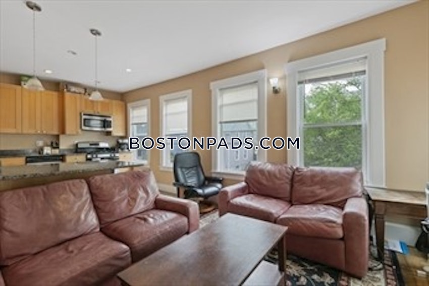 MEDFORD - MAGOUN SQUARE - 4 Beds, 2 Baths - Image 1