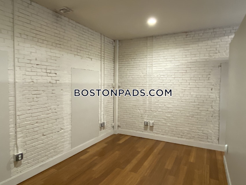 BOSTON - CHARLESTOWN - 1 Bed, 1 Bath - Image 9