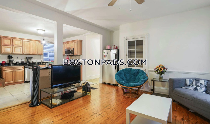 BOSTON - MISSION HILL - 4 Beds, 2 Baths - Image 4