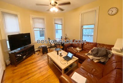 Mission Hill Large 5 bedroom 2 bath with hardwood floors, eat-in kitchen, deck, washer and dryer in unit Boston - $6,500