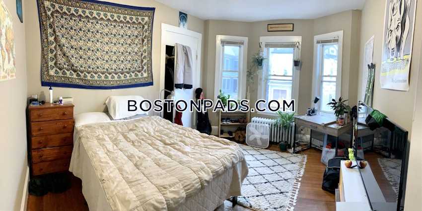 BOSTON - MISSION HILL - 4 Beds, 1 Bath - Image 16