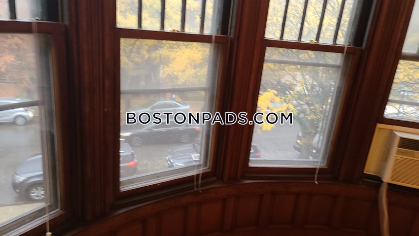 BOSTON - BACK BAY - 1 Bed, 1 Bath - Image 11