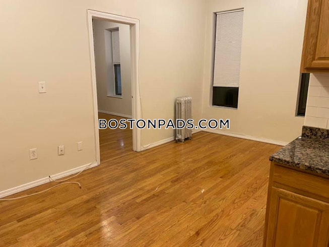 Boston - $3,300+ /mo