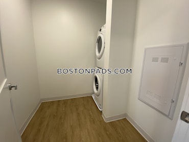 Boston - 2 Beds, 2 Baths