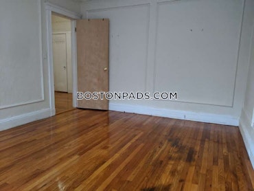 Boston - 1 Beds, 1 Baths