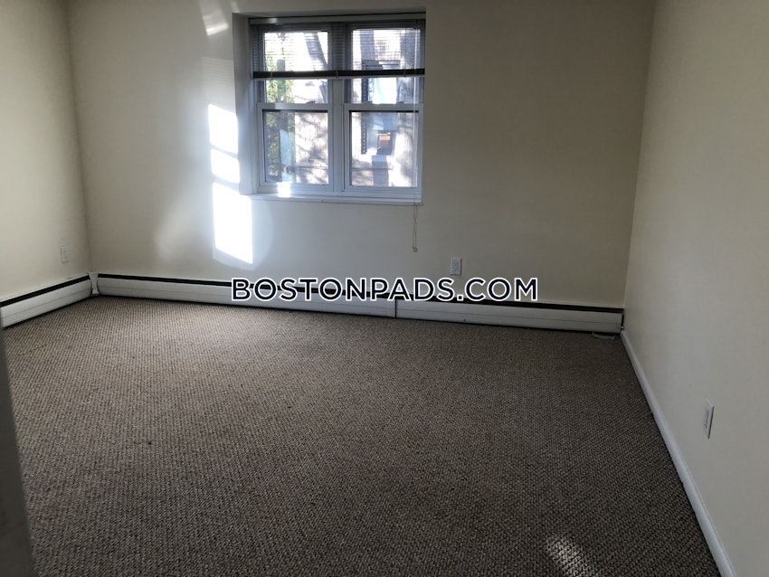 BROOKLINE- COOLIDGE CORNER - 2 Beds, 1 Bath - Image 6