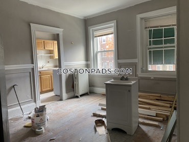 Boston - 2 Beds, 1 Baths