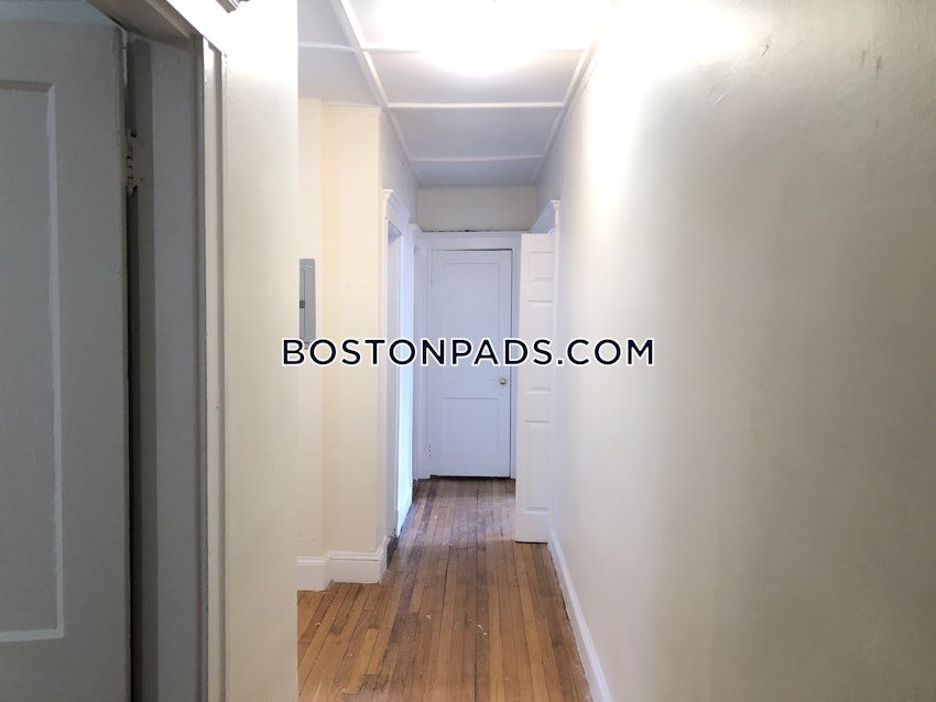 BOSTON - FENWAY/KENMORE - 1 Bed, 1 Bath - Image 11