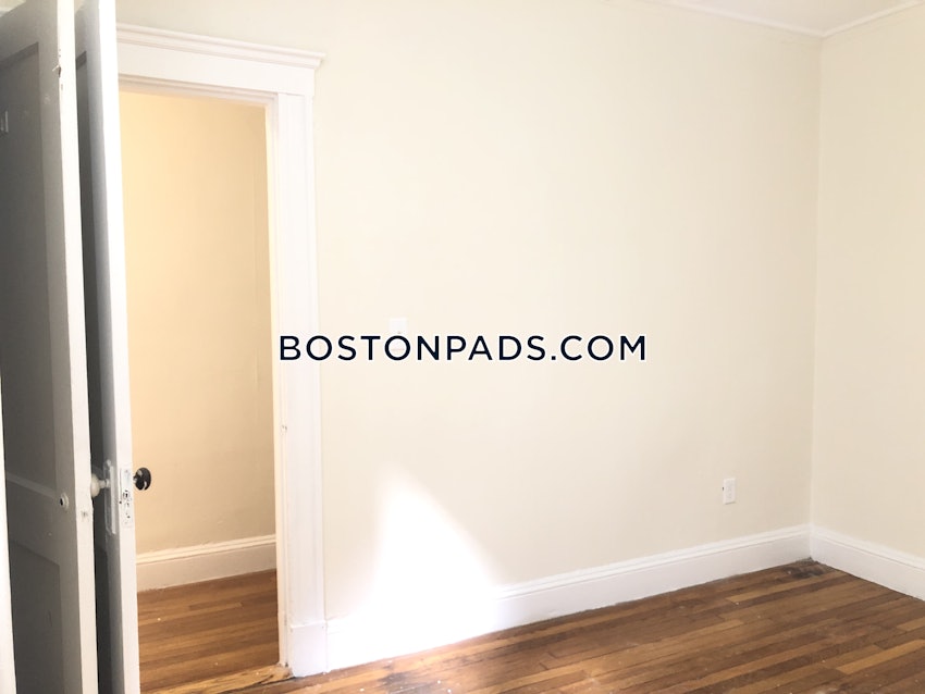 BOSTON - FENWAY/KENMORE - 1 Bed, 1 Bath - Image 9