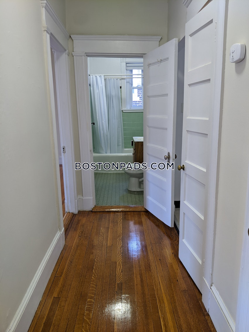 BROOKLINE- WASHINGTON SQUARE - 1 Bed, 1 Bath - Image 20