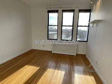 Boston - 1 Beds, 1 Baths