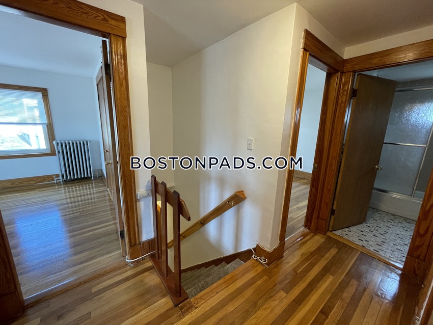 BOSTON - BRIGHTON - OAK SQUARE - 3 Beds, 2 Baths - Image 4