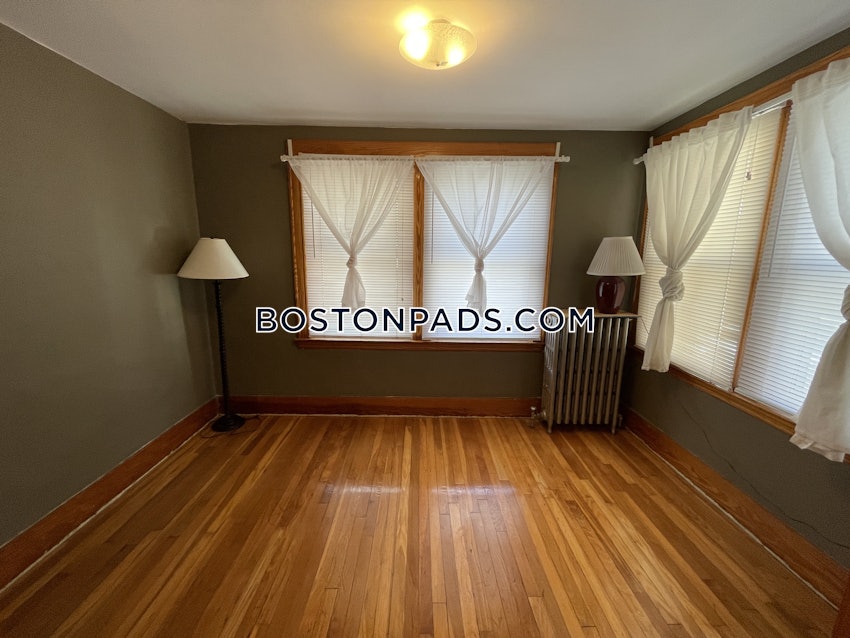 BOSTON - BRIGHTON - OAK SQUARE - 3 Beds, 2 Baths - Image 2