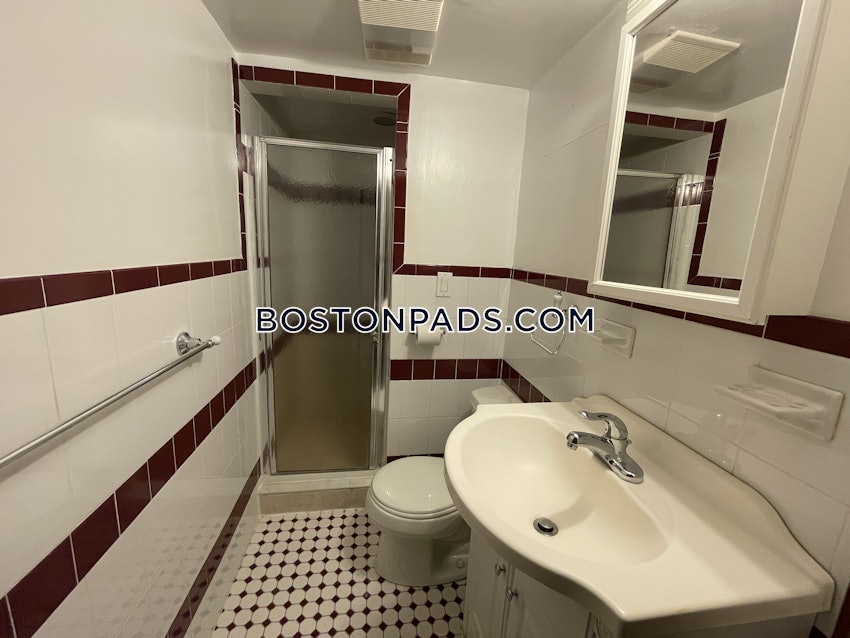 BOSTON - BRIGHTON - OAK SQUARE - 3 Beds, 2 Baths - Image 15