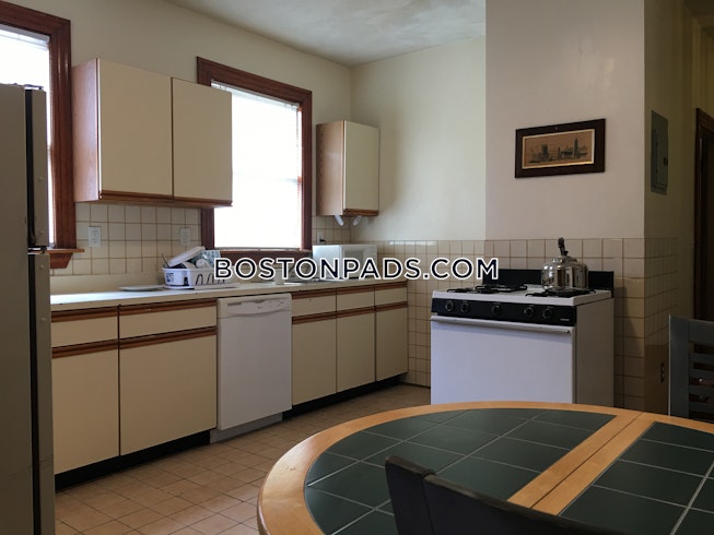 Boston - $4,200+ /mo