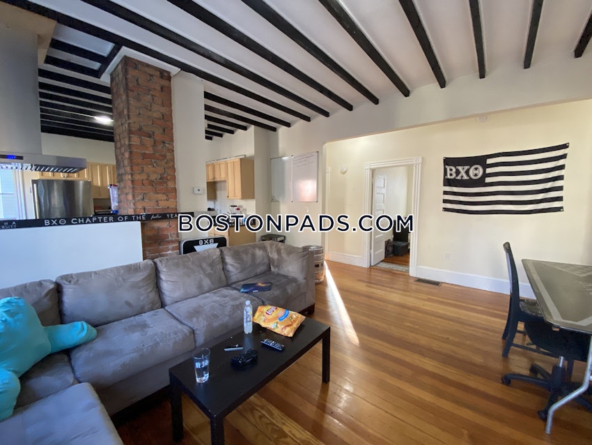 BOSTON - MISSION HILL - 4 Beds, 2 Baths - Image 1