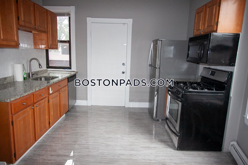 CAMBRIDGE - CENTRAL SQUARE/CAMBRIDGEPORT - 3 Beds, 1 Bath - Image 4