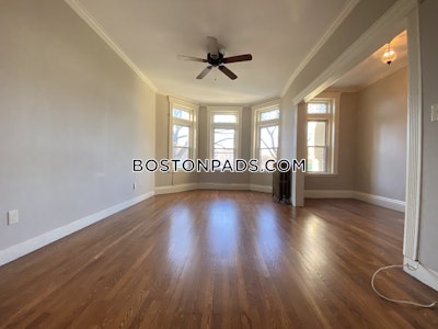 Brookline Rare Find! Gorgeous 1 Bed 1 Bath Available NOW on Riverway  Longwood Area - $3,100 50% Fee